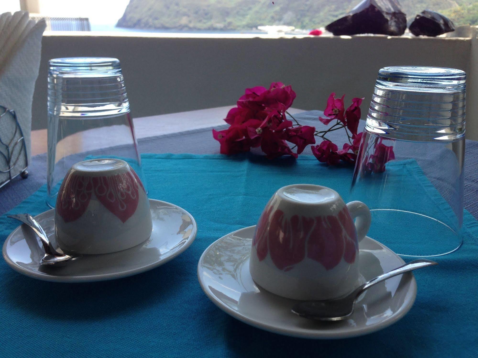 Oltremare Residence Hotel Lipari  Exterior foto